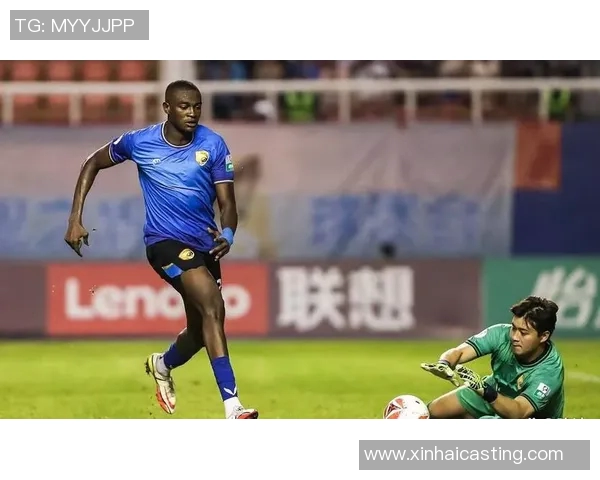 足球明星转会瞬间精彩回顾与动感音乐完美结合的视觉盛宴