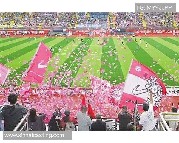 武汉足球明星表演赛盛况空前球迷热情高涨共庆足球盛宴 武汉足球明星表演赛盛况空前球迷热情高涨共庆足球盛宴