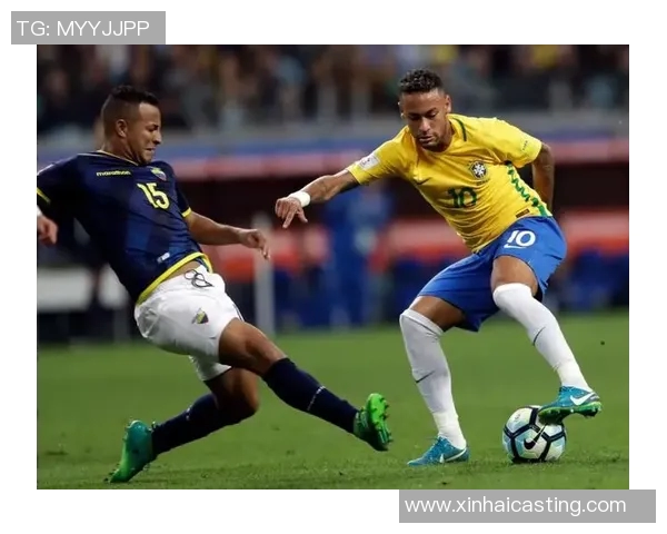 足球明星神手高清图片展现球场英姿与精彩瞬间的完美结合