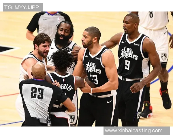 篮网与湖人激战正酣精彩瞬间回顾与分析图解 篮网与湖人激战正酣精彩瞬间回顾与分析图解