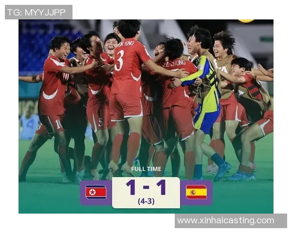 两届冠军的足球明星背后的奋斗与荣耀之路